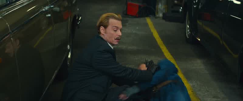 MORTDECAI: I'm armed!