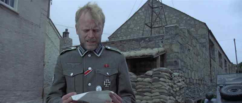 MOSS, TWO MEN ON THE PERIMETER. RIGHT, SIR