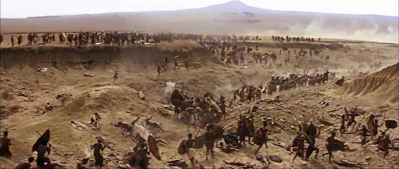 Move the horses! Move, men!