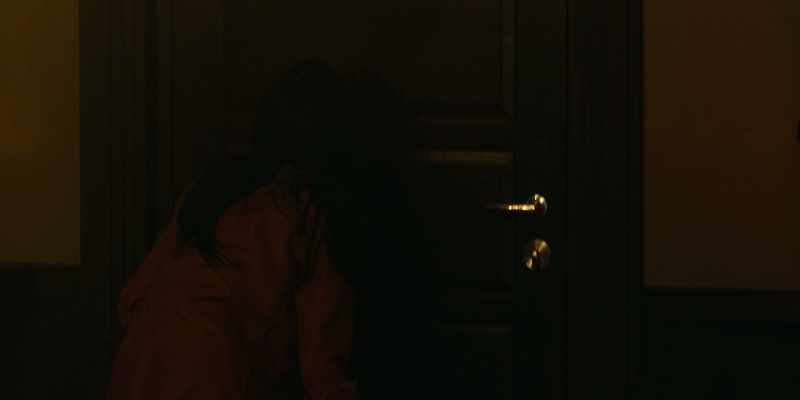 Mr. Evers. Open the door. This is the police