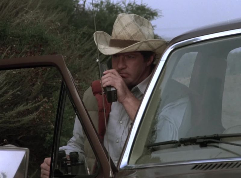 Mr. Gaines, those nutbars in the black van are pullin' out