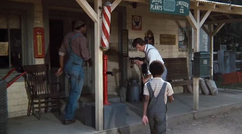 Mr. Godsey. -Hey! Howdy, Jody boy
