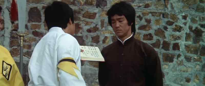 Mr. Lee, why you no wear uniform?