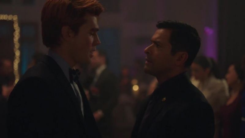 Mr. Lodge, can I talk to you? -Sure, what is it?