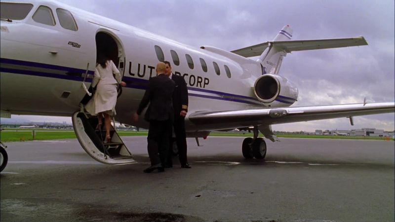 Mr. and Mrs. Luthor, welcome aboard