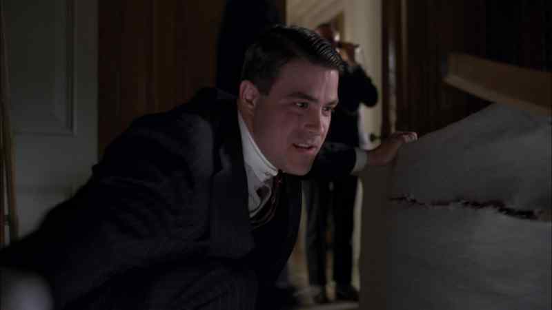 Mr. Thompson's suite. - Margaret on phone: Mr. Kessler