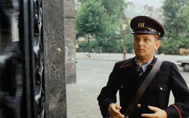 Mr. Vonk, I have a package -Prick!