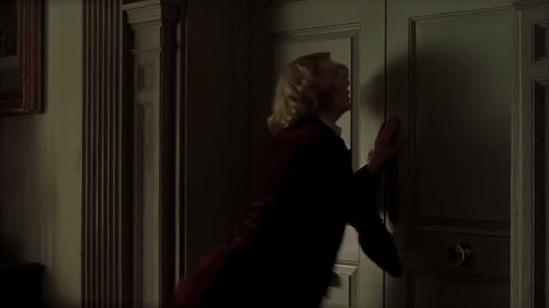 Mrs. Mills! Mrs. Mills! What's the matter, ma'am? The key to the music room, give it to me! Quickly!