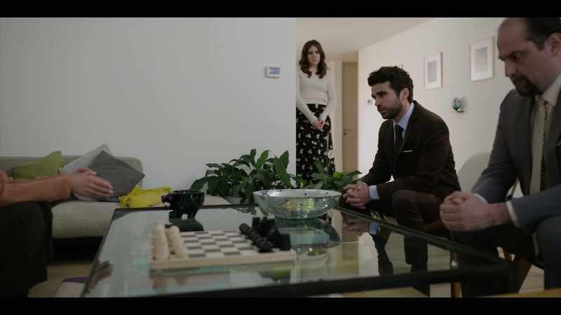 Ms. Mendoza, I'm Detective Juan Cinderos