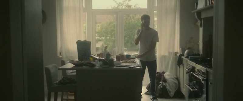 Mum? - Lee! Thank God