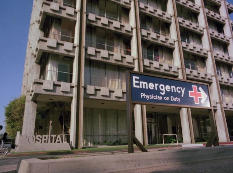 (Murdock) Is this an emergency room or what?