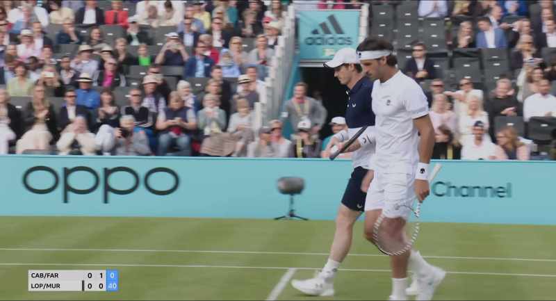 Murray contributes! The crowd goes wild