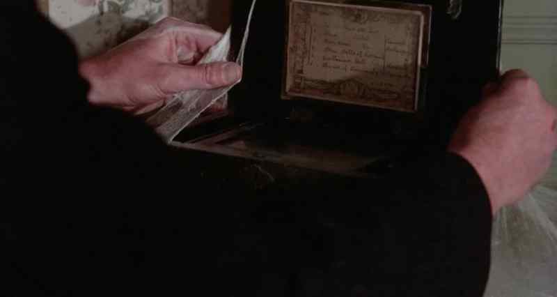 (music box chiming)