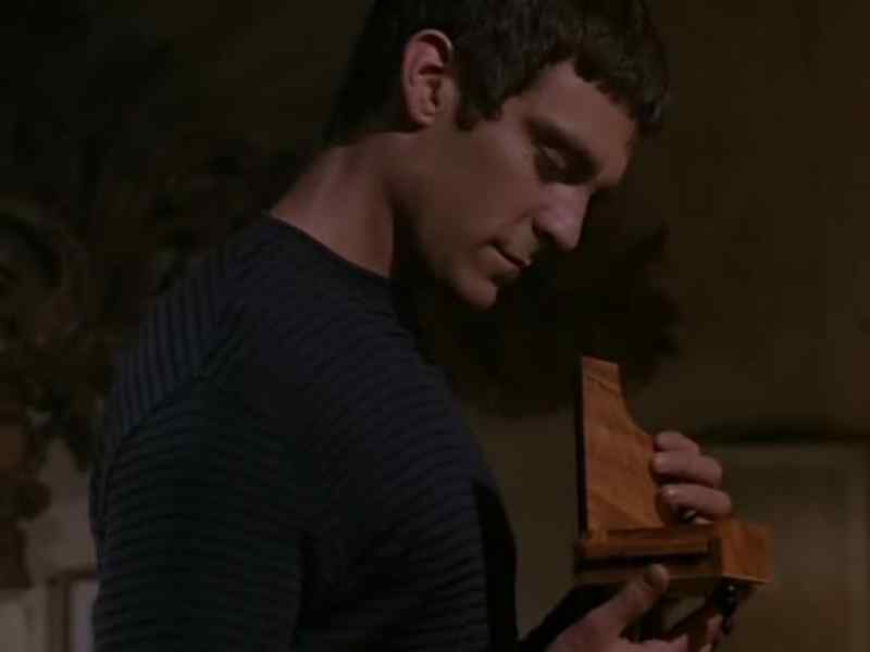 [Music Box]