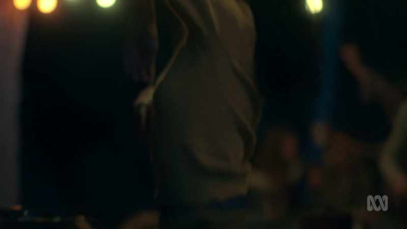 (MUSIC, CHATTER)
