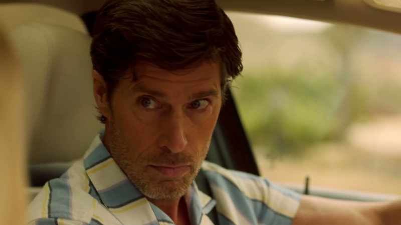 [música de placa] [zonificación del vehículo]
