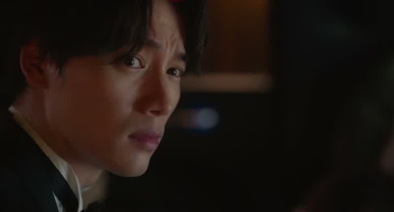 뭐야, 저 좀비 여자?