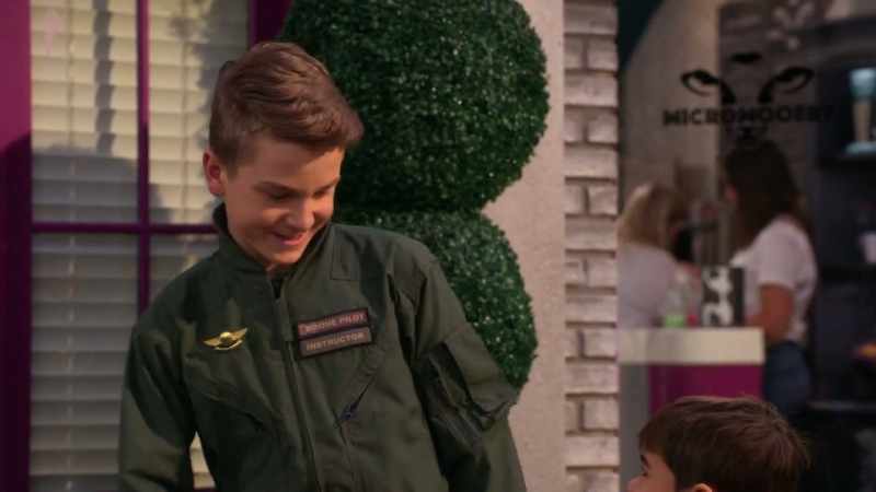 My wings? - You earned them, Moose