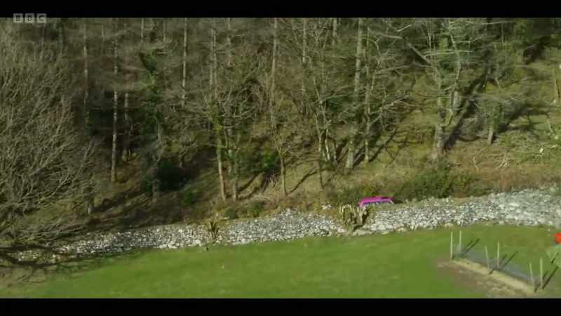 �� Na-na-na-na, na-na, na