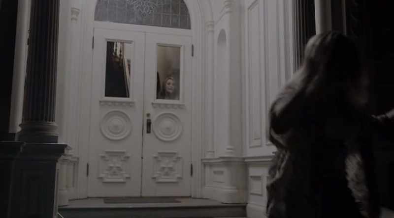 Nancy! Nancy, baby! - [banging]