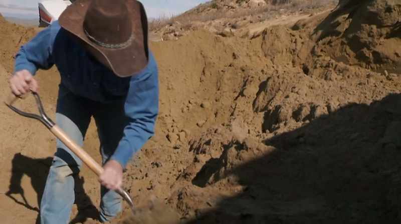 Narrator: AFTER SINKING SO MUCH MONEY INTO THE THEROPOD DIG