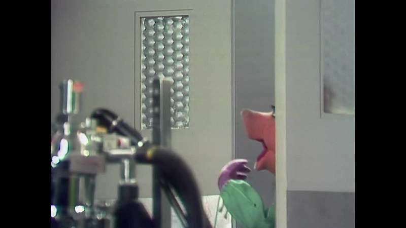 NARRATOR And now Veterinarian's Hospital