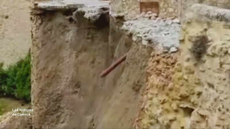 [narrator] As the soil absorbed the water and expanded