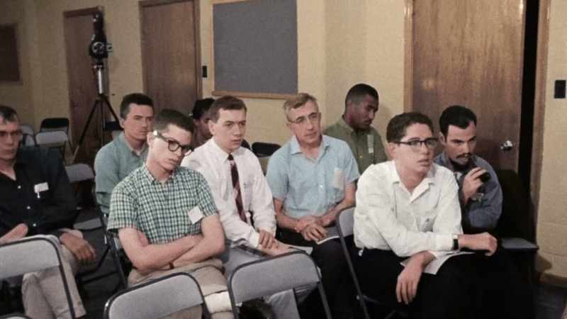 Narrator: BELIEVING THAT CHALLENGING SEGREGATION PEACEFULLY
