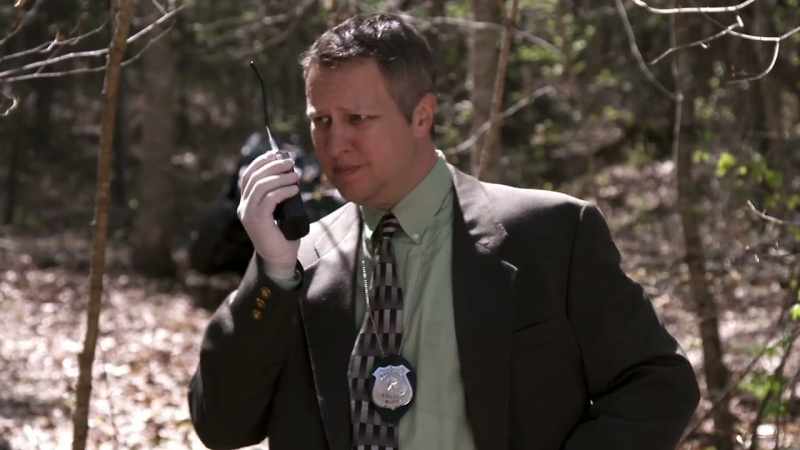 Narrator: FOR DETECTIVE SNEED, IT'S A BAFFLING SITUATION