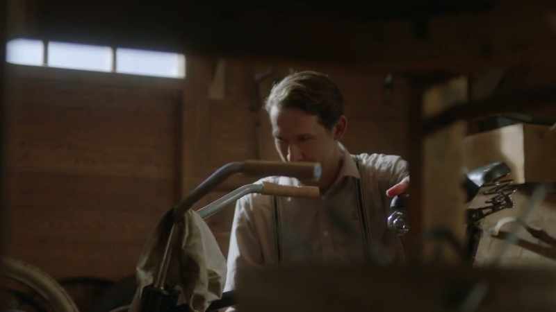 � [Narrator] Harley realizes that sitting the engine