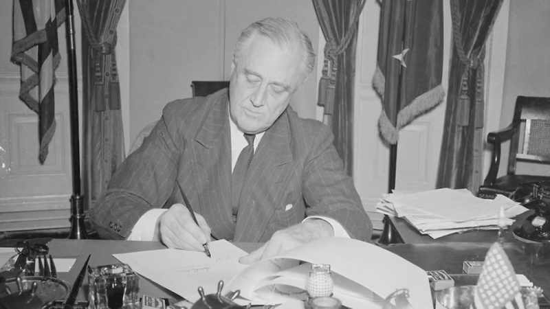 [narrator] How could FDR