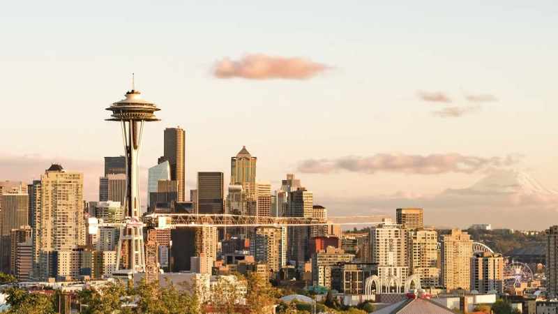 Narrator: In seattle, where the virus first exploded in the us