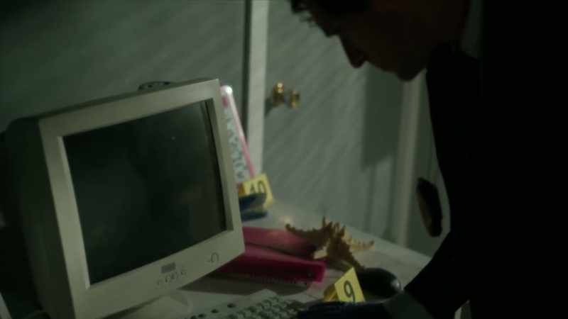 [narrator] Investigators collect Lisa's computer, agenda, and answering machine