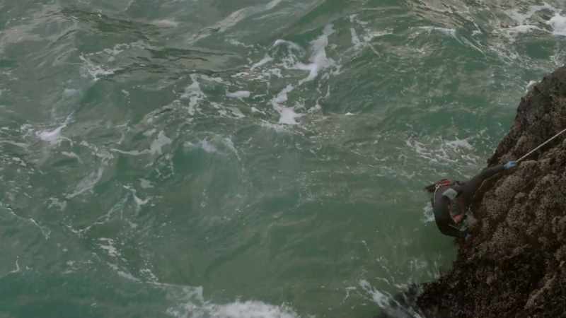 NARRATOR: Many percebeiros have lost their lives