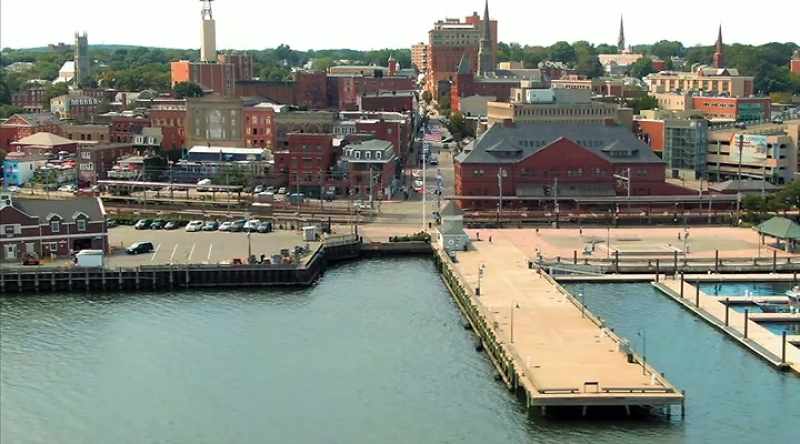 [narrator] Shaws Cove is a small bay on the south end
