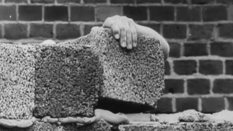Narrator: The infamous berlin wall