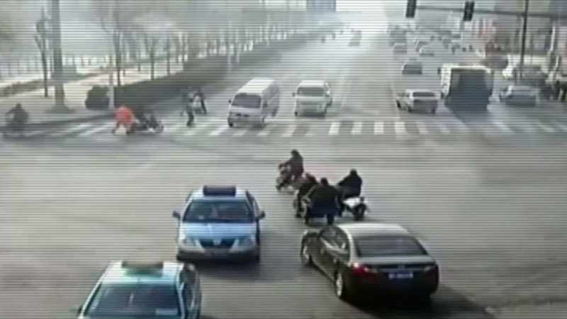 Narrator: THE MINI VAN APPROACHES THE JUNCTION