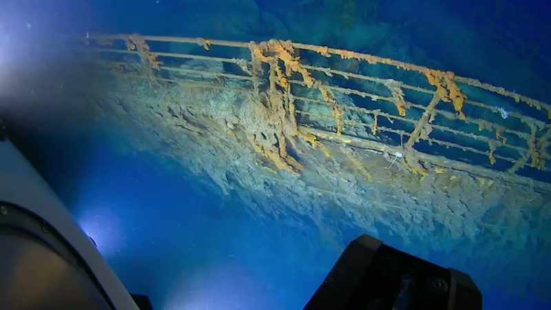Narrator: The sub has reached the wreck site