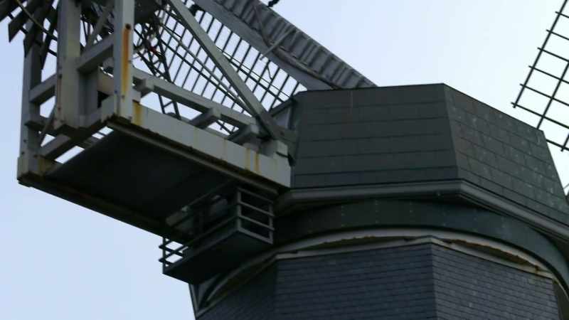 Narrator: The two windmills, dutch and murphy