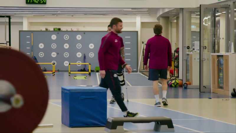 [narrator] The walking wounded include Gabriel Jesus