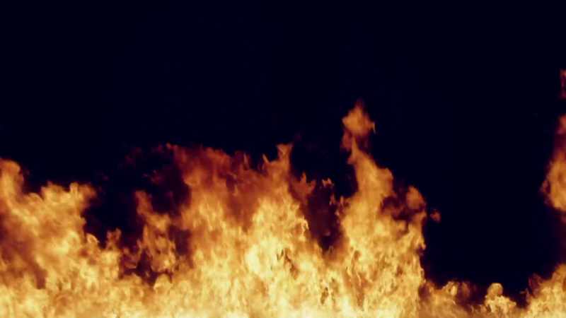 Narrator: THIS FEROCIOUS FIRE TORNADO HAS FIREFIGHTERS BAFFLED
