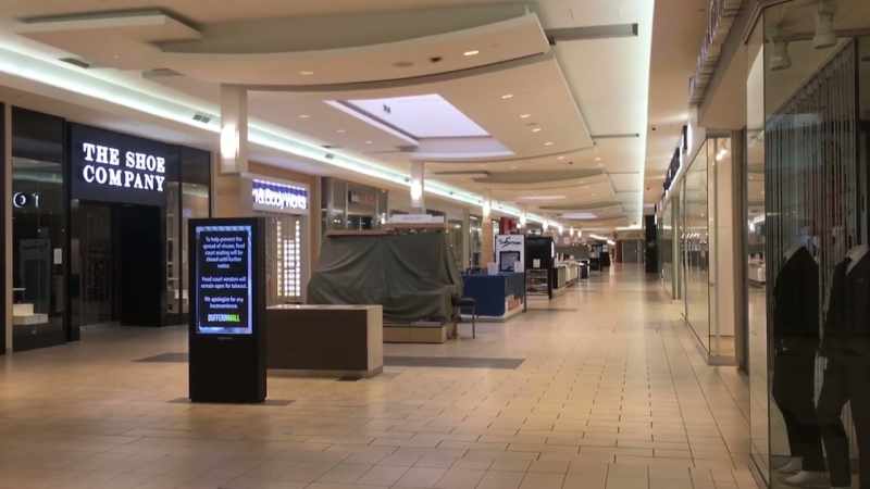 NARRATOR: Thomas walked her to the mall