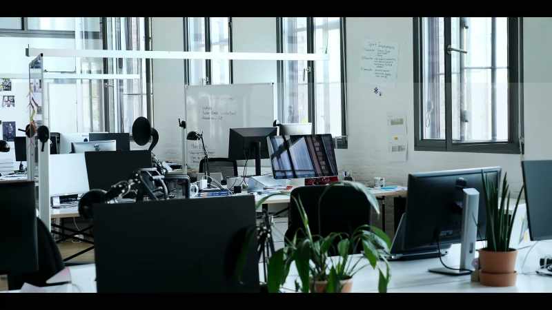 [narrator] Workplaces and everyday businesses are forced to close