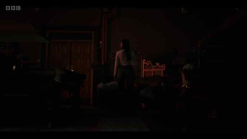 Nazir! Will you turn the lights back on?