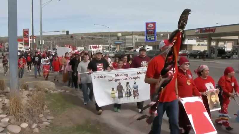 Nearly a thousand people made their way down 27th