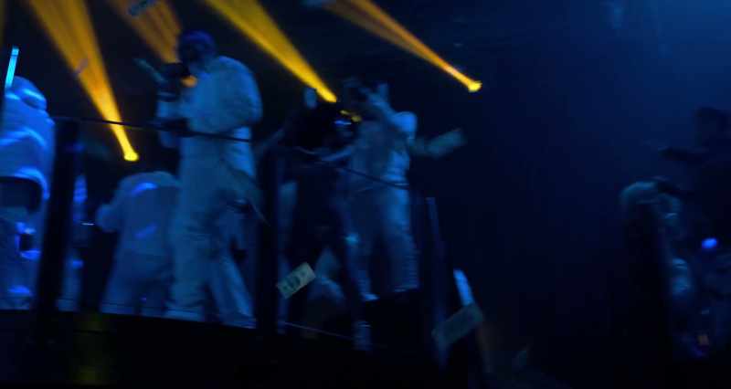 �� Neck dancin'