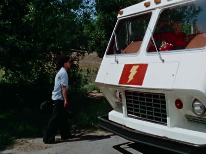 Need a lift, Curtis? - Yeah, I sure do