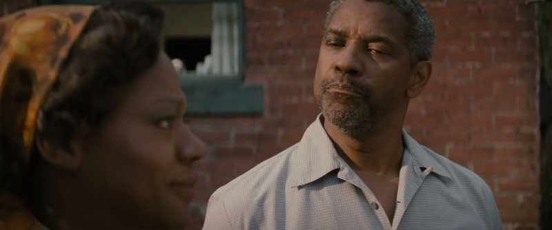 Negro go in there behind him