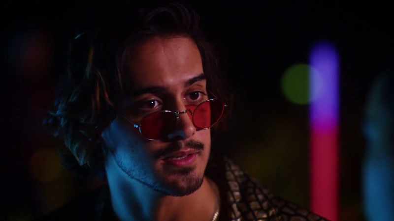 Never mind. -No, I, I, I-I know who Steely Dan is. I'm not a philistine