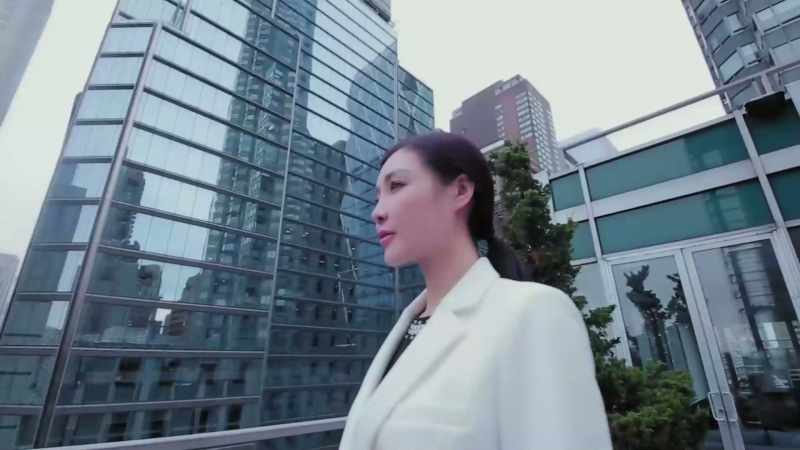 [newscaster speaks Chinese]